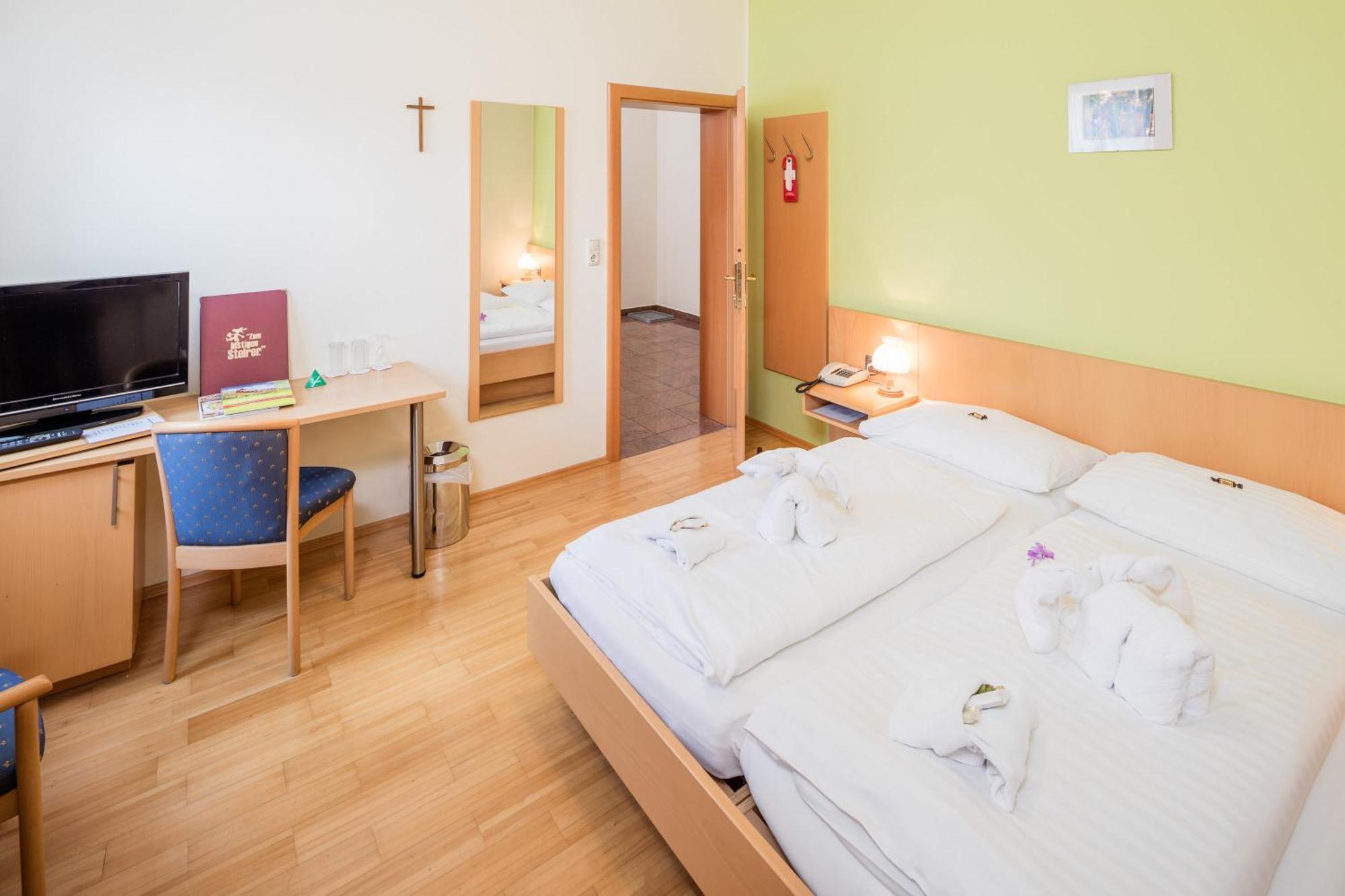 Gasthaus Pension Zum Lustigen Steirer Bruck an der Mur Szoba fotó